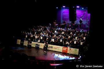 Acto de presentación de la murga teldense Los Nietos de Sarymanchez en el Teatro Víctor Jara de Vecindario (Foto Francisco Javier Santana)